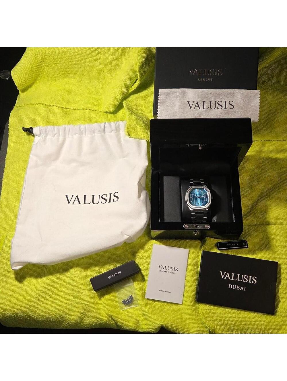 Valusis Volt Turquoise watch